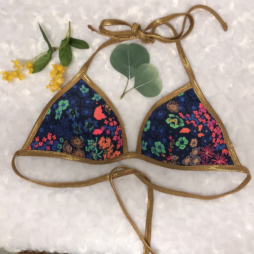 ♥️New Aerie Bikini swim suit top. Beautiful blue fluorescent pink green size XS